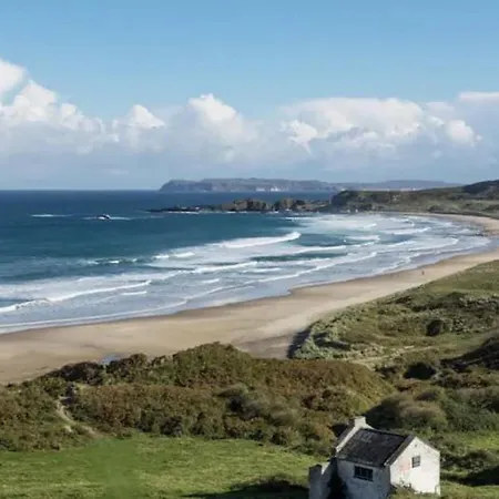 Mcconaghys Glenside Farmhouse Whitepark Bay Ballintoy Exterior photo